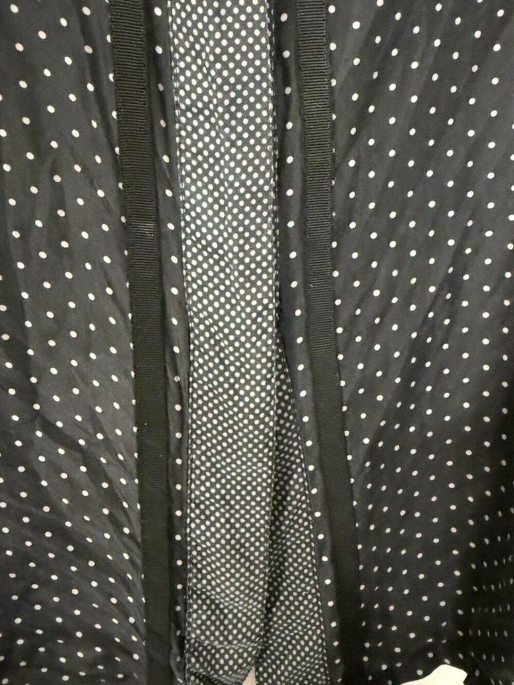 The Limited Black & White Polka Dot 100% Silk Button Up Size Large - Picture 5 of 5
